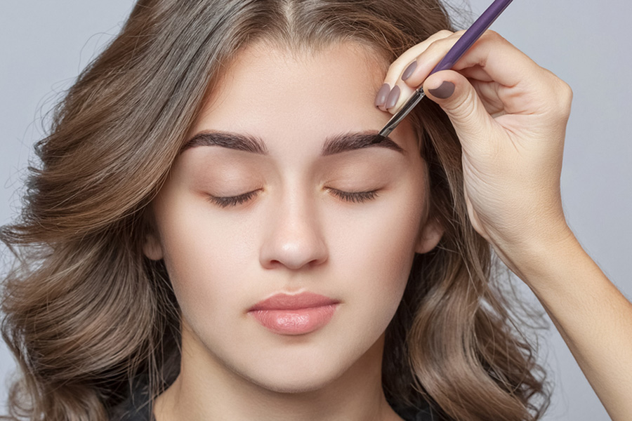 Eyebrow Microblading