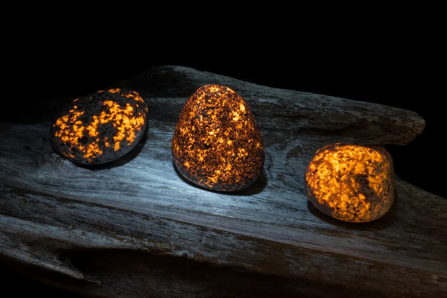 Rocks That Glow in the Dark Naturally and Why They Shine