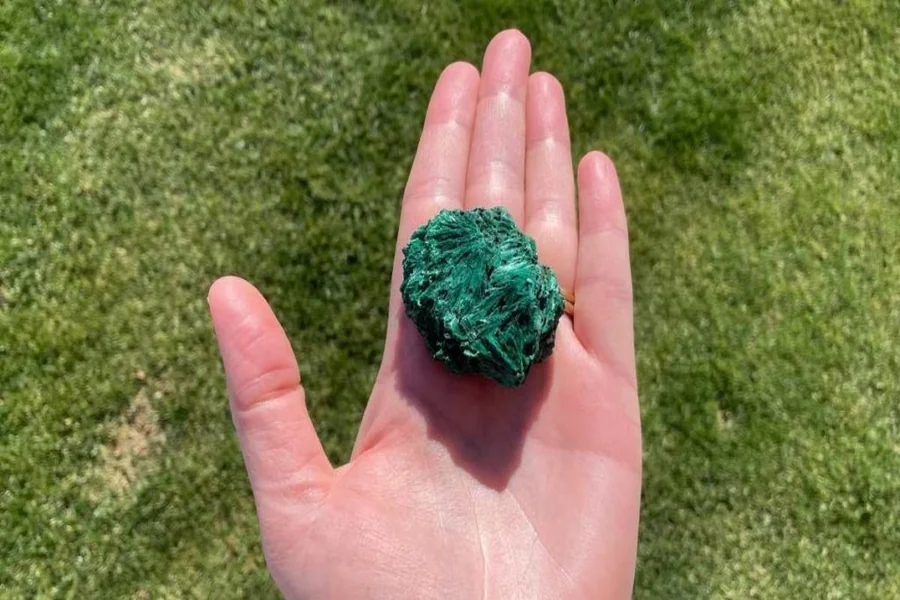 Malachite vs Moldavite