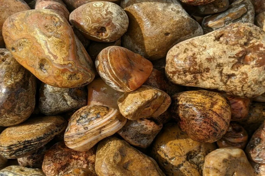 What Do Raw Agates Look Like Before Cutting