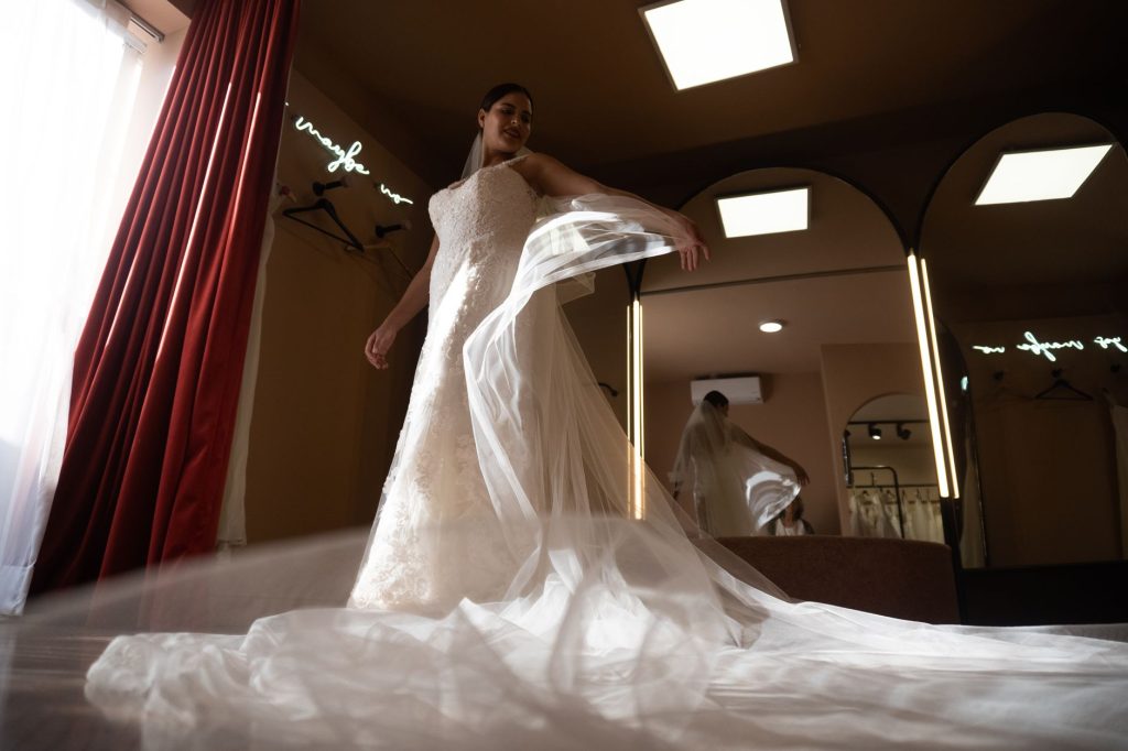 How to Select the Right Wholesale Wedding Dress Supplier for Your Bridal Business